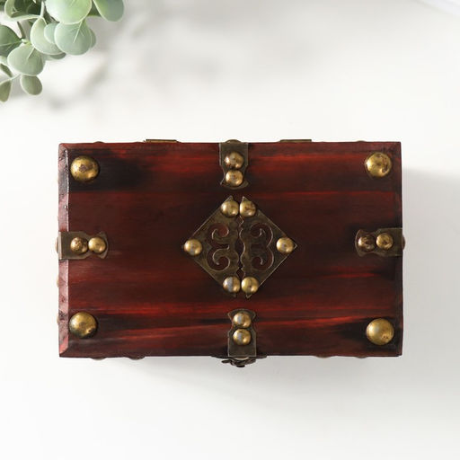 Шкатулка для украшений «Сундук. Аделина», дерево, красная, 17.5×11×9.5 см