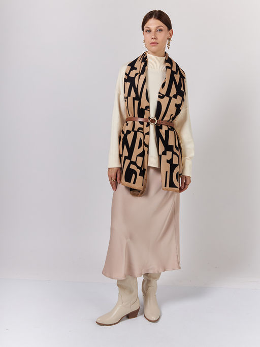 в СОСТАВЕ ШЕРСТЬ и КАШЕМИР Большой, мягкий, теплый однотонный двусторонний палантин. - Tantino фото 2