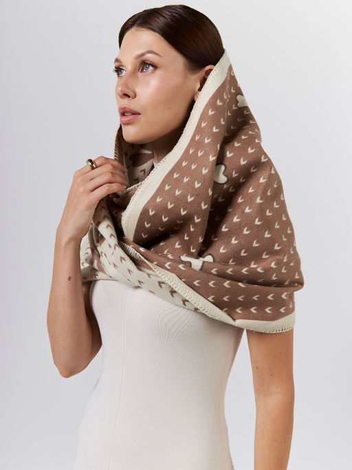 в СОСТАВЕ ШЕРСТЬ и КАШЕМИР Большой, мягкий, теплый однотонный двусторонний палантин. - Tantino фото 9