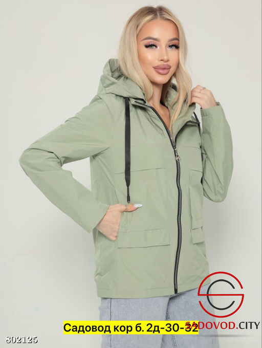 Ветровка с капюшоном, весенняя