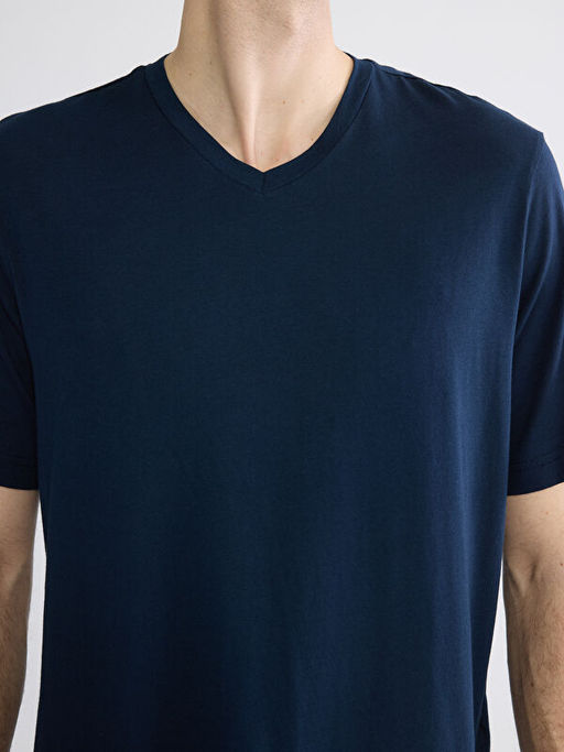 V Yaka Penye Erkek Ti??rt