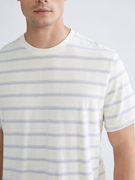 Bisiklet Yaka ?izgili Penye Erkek Ti??rt