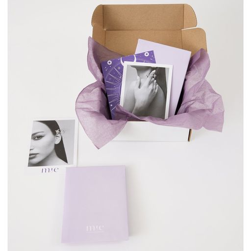 Серебряное кольцо с зеленым фианитом "Энергия"