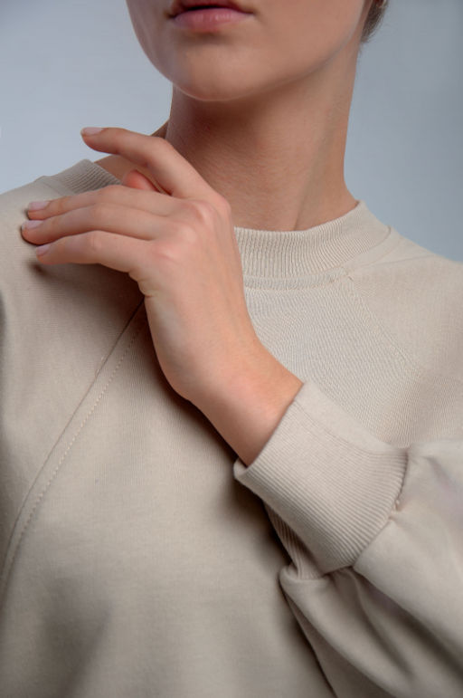 Арт. 15110/5 Свитшот женский укороченный one size (42-50) Цвет:бежевый - Калинка фото 2