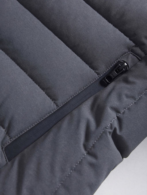 Куртка мужская стёганая с капюшоном с графеновой подкладкой темно-серого цвета 9623_1TC