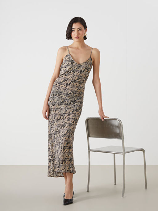 Kalp Yaka Y?lan Derisi Desenli Ask?l? Elbise