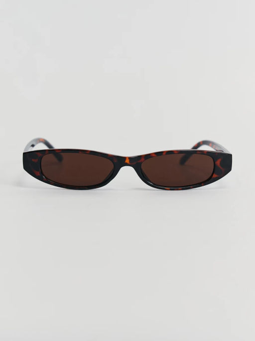 Солнцезащитные очки в пластиковой оправе / Zarina