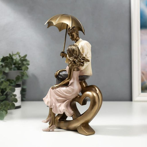 Фигурка полистоун «Пара на сердце под зонтом», 22.5×11×14.5 см