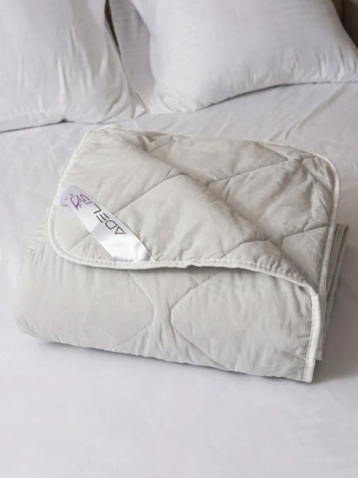 Одеяло Adelis Бамбук всесезонное поплин лента (плотность /м2)