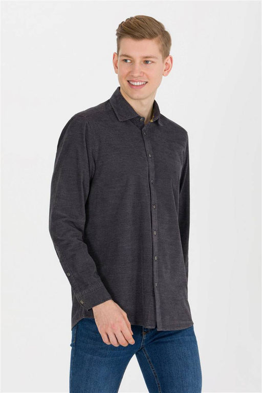 Мужская рубашка антрацитового цвета с длинным рукавом