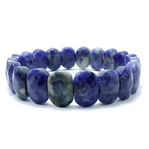 Браслет из камня Содалит дарует процветание через мудрость, удачу и новые знакомства