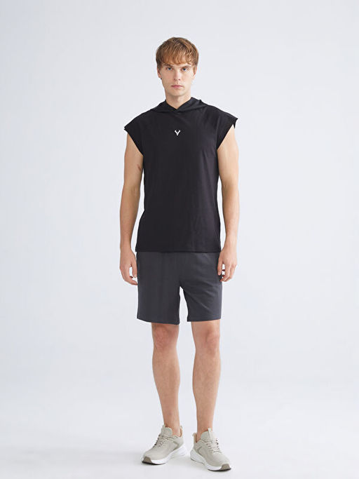 Kap??onlu Bask?l? Penye Erkek Kolsuz Ti??rt