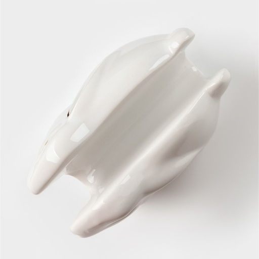 Салфетница Доляна «Зайка в золотом», 12×7×8.5 см, белая