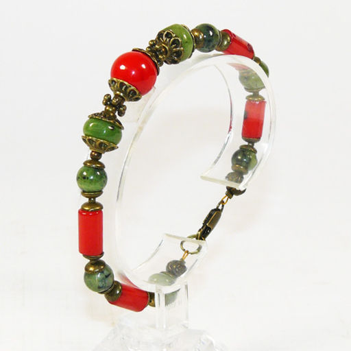 Браслет из коралла и нефрита 21 см - Сувенир-камни фото 2