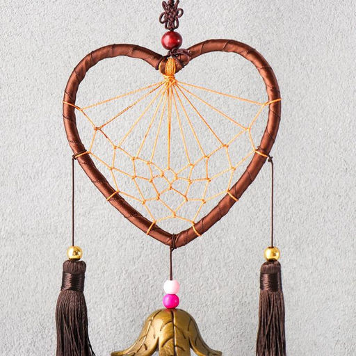 Музыка ветра с ловцом снов Сердце с кисточками, 4 колокольчика, d=10.5 см, длина 40 см