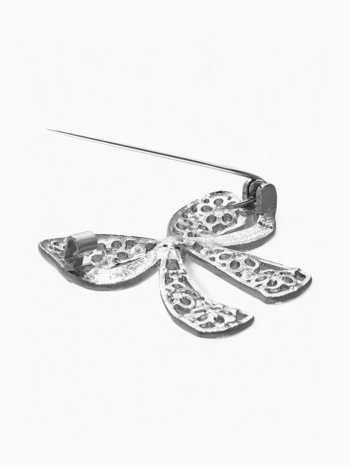 Брошь Бант, цвет белый в серебре