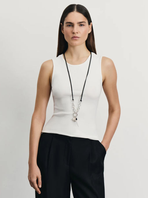 Топ с декоративным вырезом на спине / Zarina  фото 3