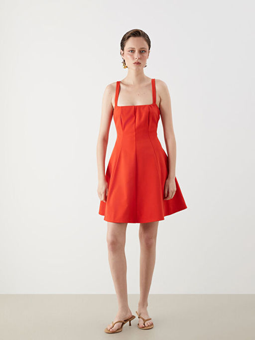 Kare Yaka Ask?l? Belden Oturtmal? Mini Elbise