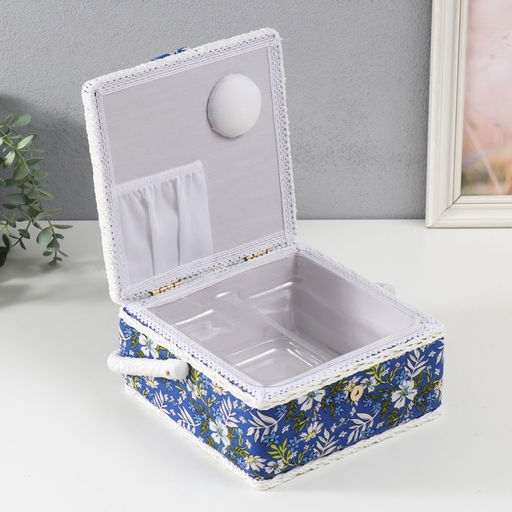 Шкатулка для рукоделия и шитья Полевые цветы на синем, хранение ниток, иголок, мелочи, 20?20?11 см