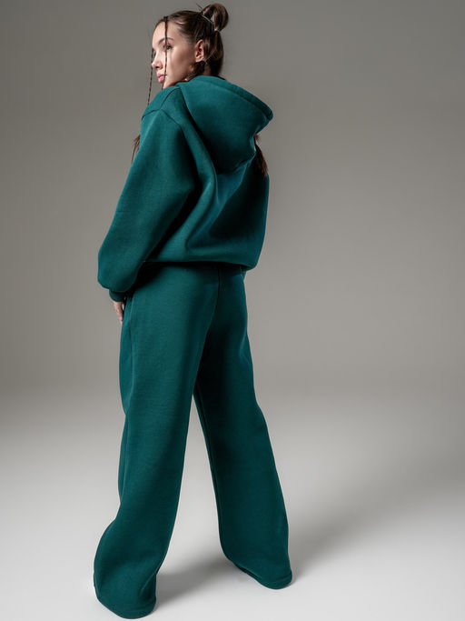 Костюм спортивный