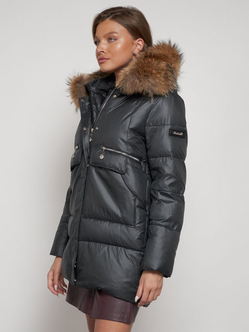 Куртка зимняя женская модная с мехом темно-серого цвета 132298TC - Visdeer фото 11