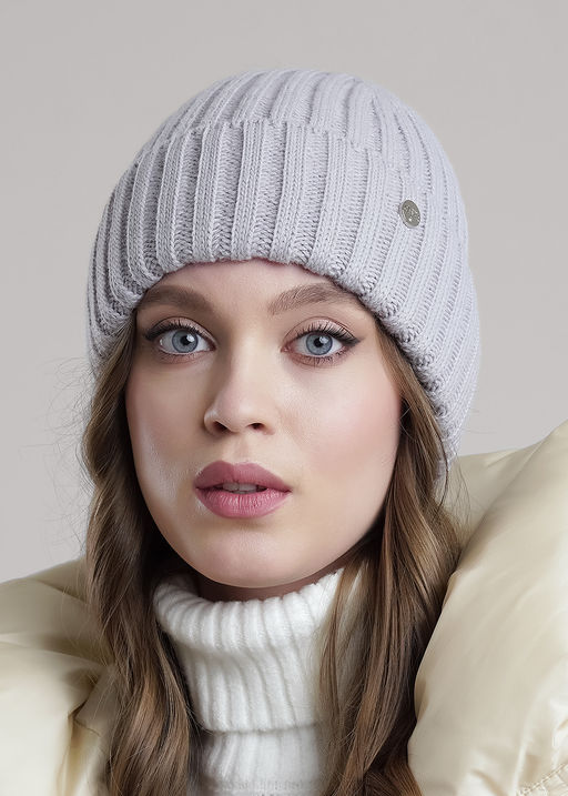 Шапка женская