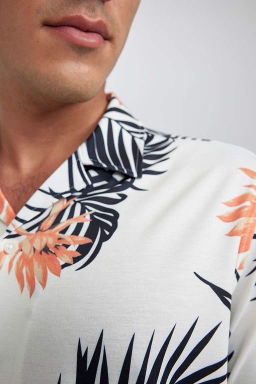 Рубашка из чесаного хлопка с короткими рукавами и воротником в стиле пэчворк стандартного кроя с принтом - Defacto фото 9