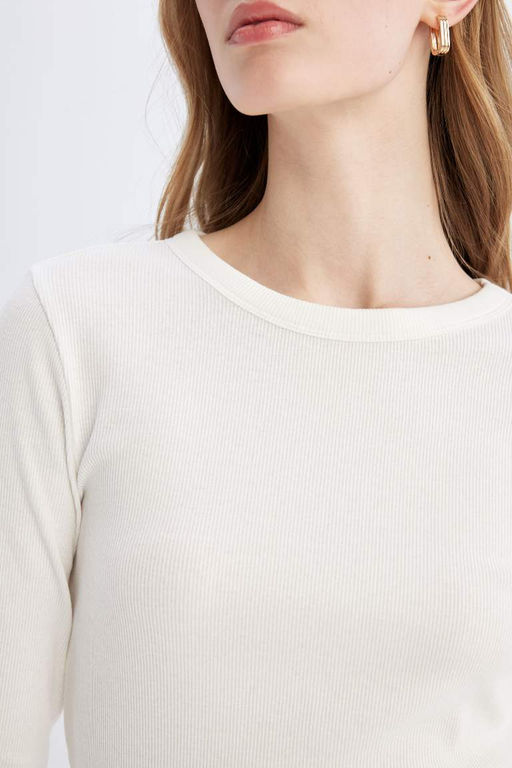 Женская приталенная узкая футболка с круглым вырезом в рубчик, базовая простая футболка с длинными рукавами - Defacto фото 5