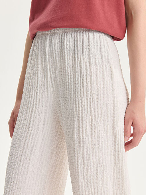 Beli Lastikli Dokulu Kad?n Pantolon