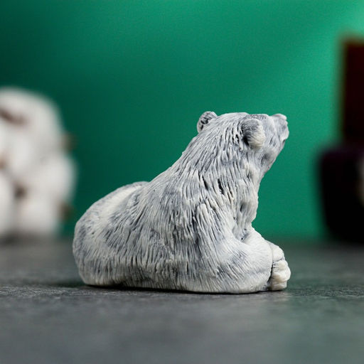 Фигурка «Девочка с медведем», 4 см