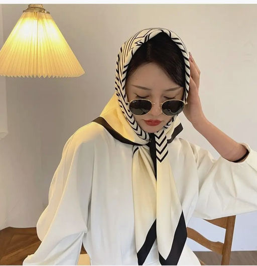 K13590 Платок 90/90 хлопок, вискоза БЕЛЫЙ