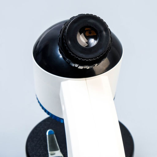 Микроскоп детский, кратность увеличения до 1200х, белый, с подсветкой