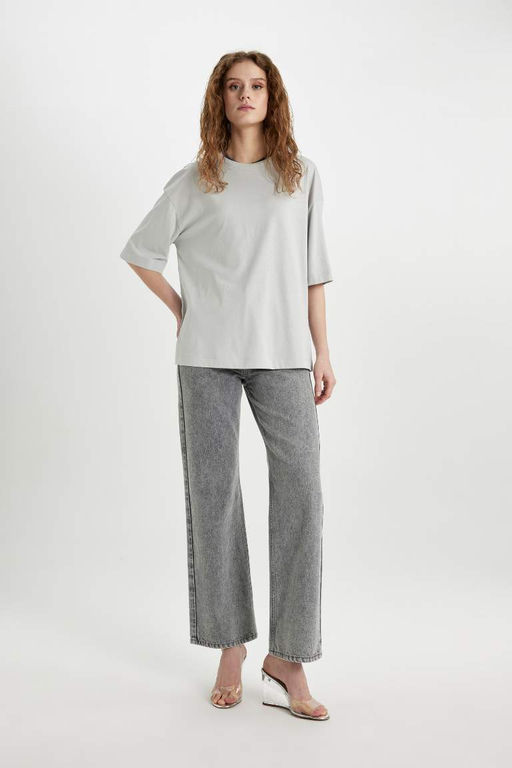 Широкая футболка оверсайз из чесаного хлопка с круглым вырезом и короткими рукавами - Defacto фото 2