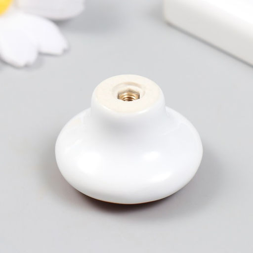 Фурнитура для шкатулки, ручка Космонавт на месяце, керамика, металл, 3.8?3.8 см