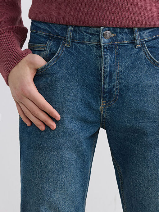 700 Straight Fit Erkek Jean Pantolon