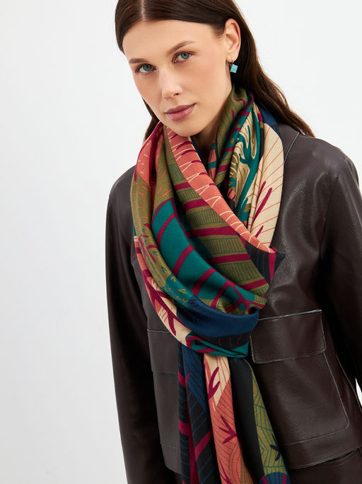 Палантин с рисунком