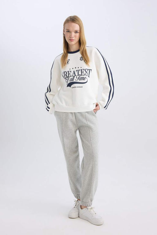 Женский белый крутой толстый свитшот оверсайз с широким кроем и круглым вырезом с принтом - Defacto фото 6