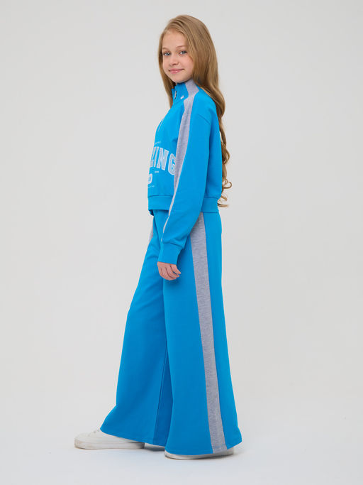 Костюм спортивный