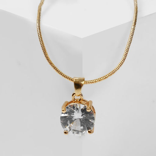 Кулон «Стразинка» в цапе, белый в золоте, 40 см