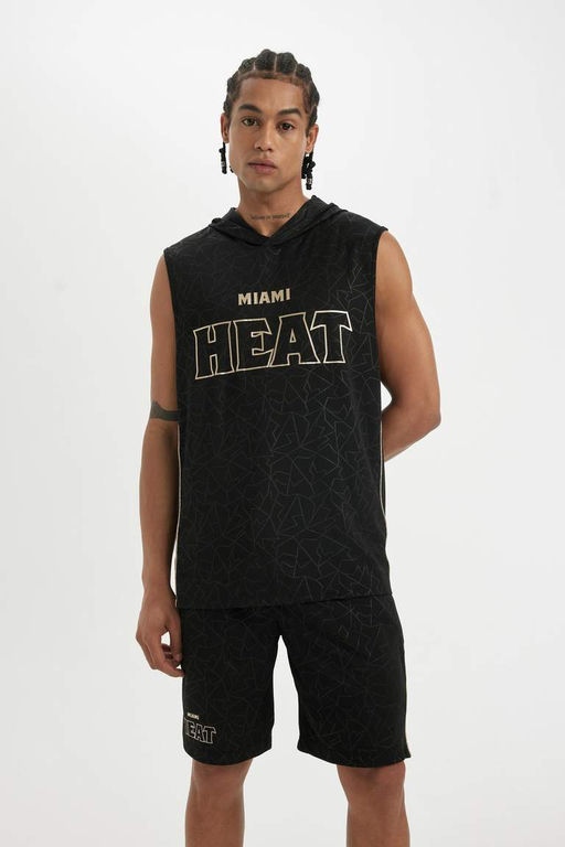 DeFactoFit Шорты из плотной ткани с короткими штанинами стандартного кроя NBA Miami Heat