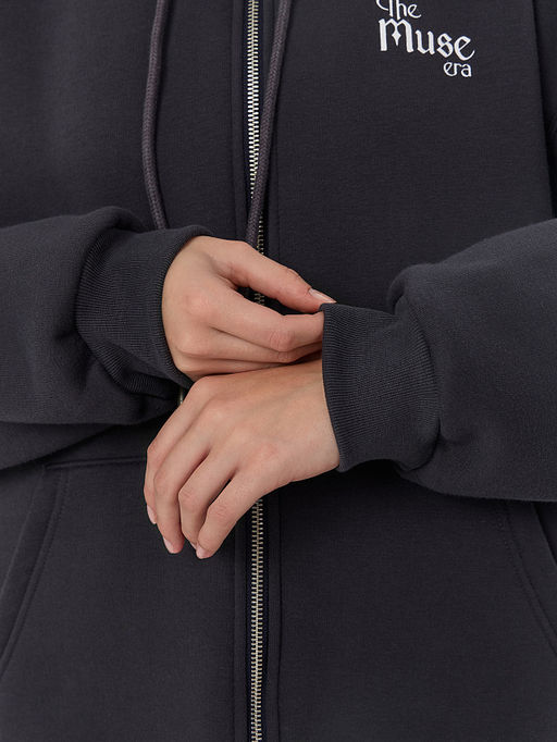 Толстовка женская серая с надписью The muse era - Mark formelle фото 6