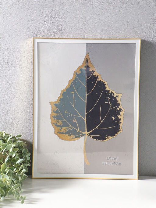 Фоторамка для фото 30×40 см «Современная классика», пластик, под золото и белый, 42.6×32.6×1.5 см