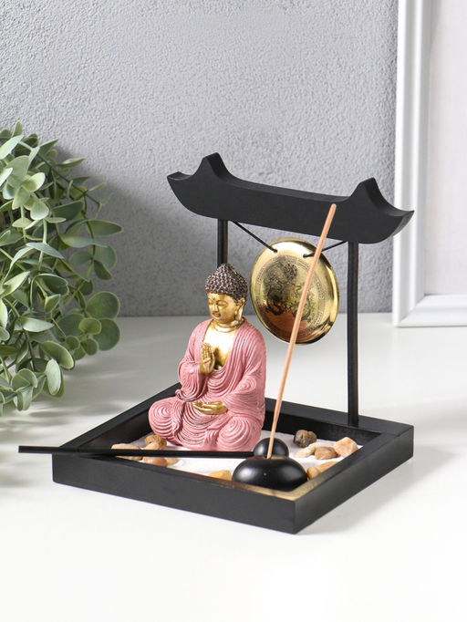 Японский сад камней настольный «Дзен. Будда в розовом у гонга», с подставкой для благовоний и набором аксессуаров, 13.2×15×16 см