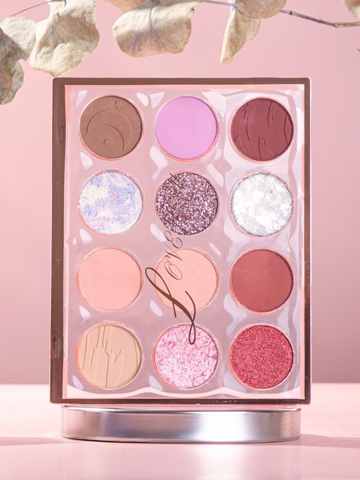 Палетка теней для век  тон 02 - Love you фото 2