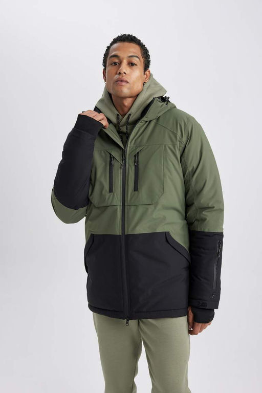 Водоотталкивающее водонепроницаемое пальто стандартной посадки с капюшоном DeFactoFit  фото 5