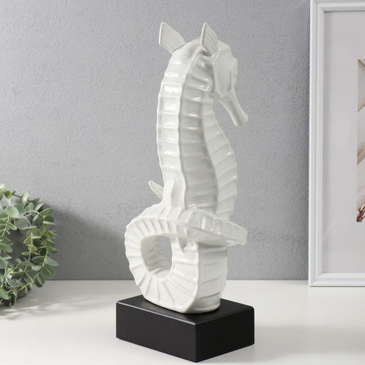 Фигурка керамика «Морской конек», белый, 15×12.5×42.5 см