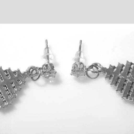 Серьги со стразами «Рыбки» миниатюрные, цвет белый в серебре