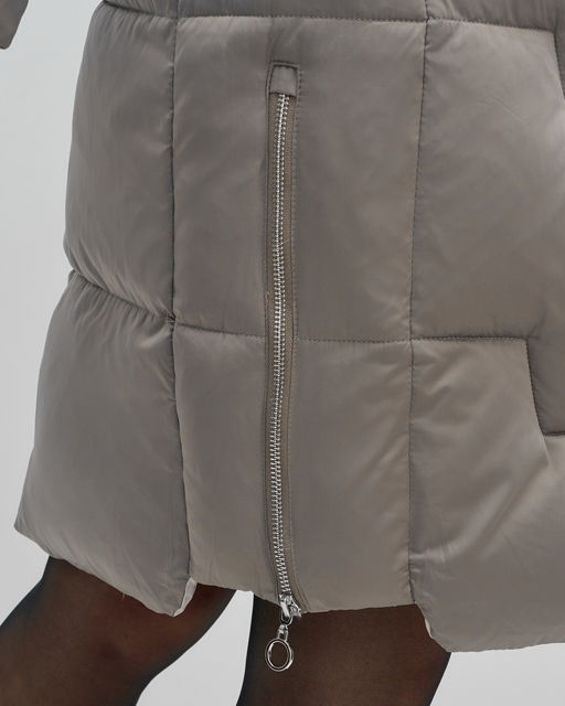 Пальто зимнее утепленное с капюшоном женское серого цвета 7638Sr - Visdeer фото 14