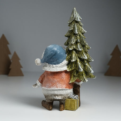 Фигурка полистоун Совёнок в свитере с ромбами, с красавицей ёлкой, 13.6?8?20.5 см