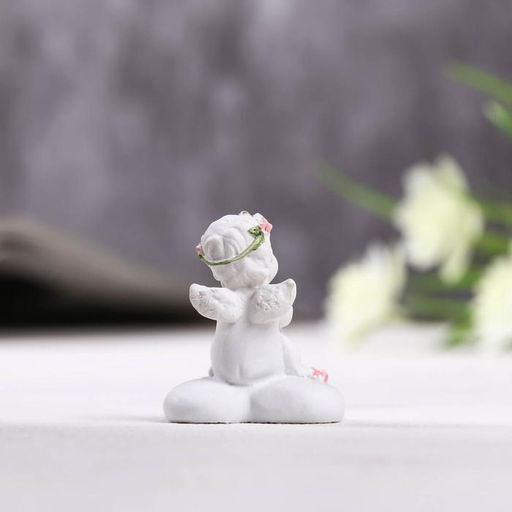 Цена за 2 шт. Фигурка полистоун «Ангелок сидит на сердце в венке из роз», 3.5×3×4 см, МИКС